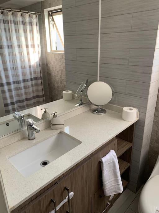 Apartamento Increible Piso Moderno Servicios Y Metro A 100 Mts